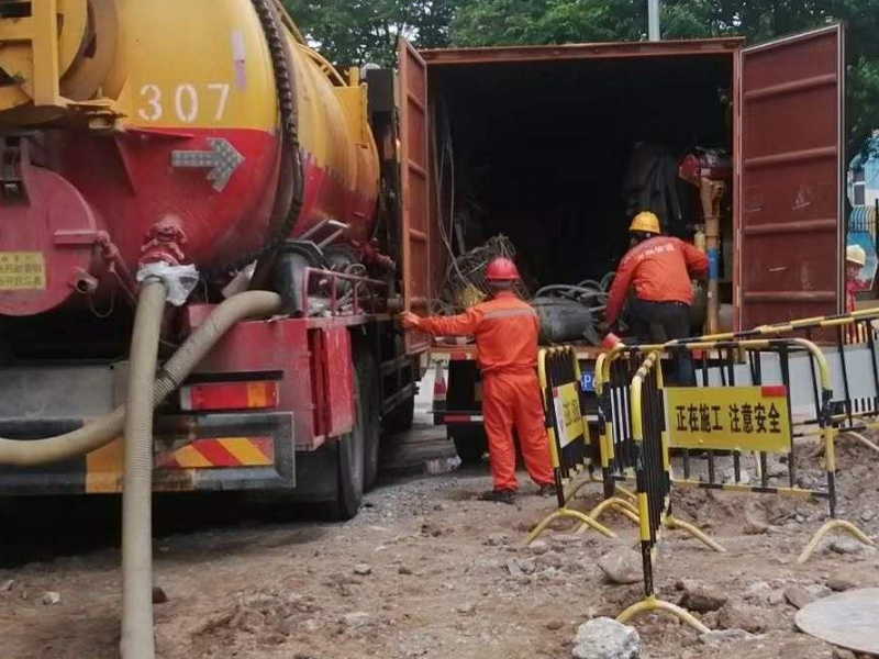 塘沽园区清理隔油池管道水垢清洗